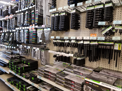 Tool Store «Harbor Freight Tools», reviews and photos, 410 W 49th St #104, Hialeah, FL 33012, USA