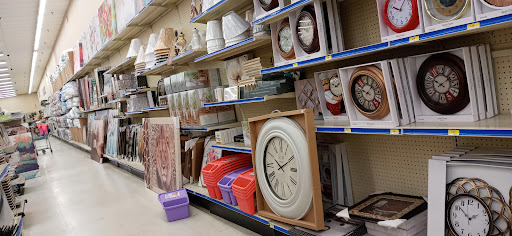 Discount Store «Roses», reviews and photos, 7706 Marlboro Pike, Forestville, MD 20747, USA