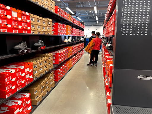 Sporting Goods Store «Nike Factory Store», reviews and photos, 15609 FL-535, Orlando, FL 32821, USA