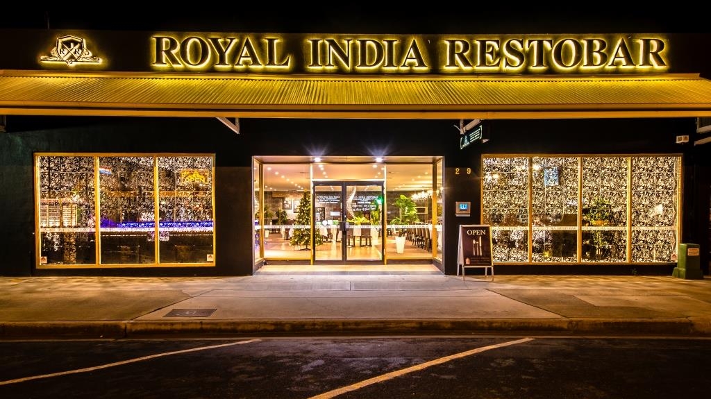Royal India Restobar 2830