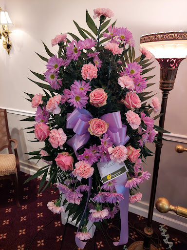 Florist «George Thomas Florist», reviews and photos, 5609 E Washington St, Indianapolis, IN 46219, USA