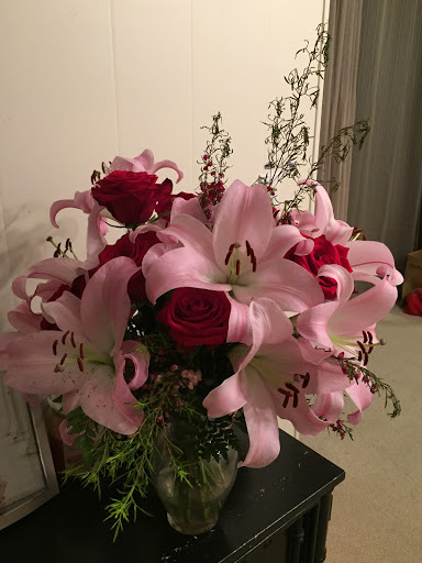 Florist «Paragon Flowers West», reviews and photos, 323 Walnut St, St Charles, IL 60174, USA