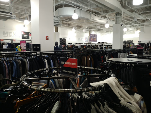 Department Store «Saks OFF 5TH», reviews and photos, 300 Canal St, Somerville, MA 02145, USA