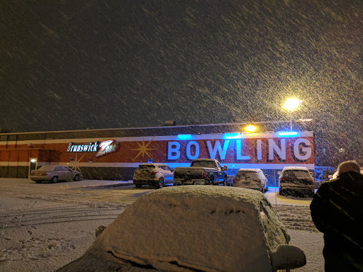 Bowling Alley «Brunswick Zone Lowell Lanes», reviews and photos, 647 Pawtucket Blvd, Lowell, MA 01854, USA