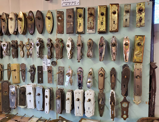 Architectural Salvage Store «Earthwise Architectural Salvage», reviews and photos, 628 E 60th St, Tacoma, WA 98404, USA