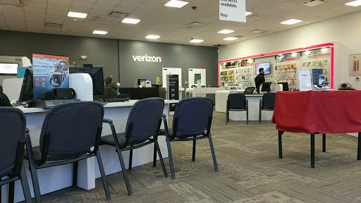 Cell Phone Store «Verizon Authorized Retailer - A Wireless», reviews and photos, 1130 Broad St, Shrewsbury, NJ 07702, USA