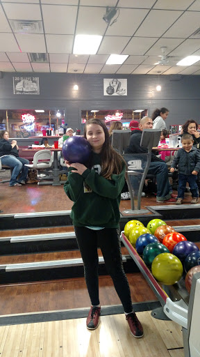 Bowling Alley «Air Lanes Bowling Center», reviews and photos, 4200 Fleur Dr, Des Moines, IA 50321, USA