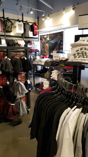 Shoe Store «Vans», reviews and photos, 10600 Quil Ceda Blvd #0660, Tulalip, WA 98271, USA