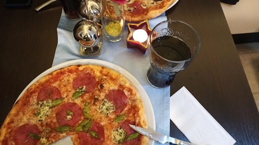 Die Post - Restaurant Pizzeria - Arzl en Arzl im Pitztal