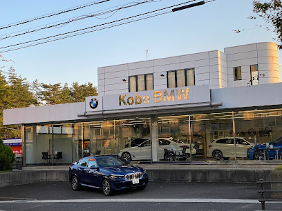 kobe BMW 明石支店ショールーム