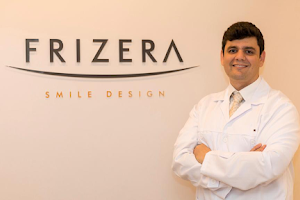Dr Victor Frizera | Invisalign Doctor | Dentista image