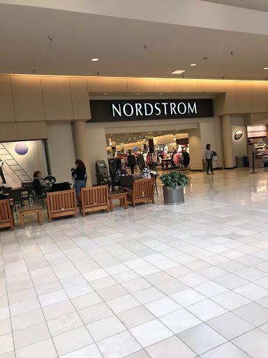 Department Store «Nordstrom Clackamas Town Center», reviews and photos, 11900 SE 82nd Ave, Happy Valley, OR 97086, USA