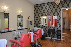 Real Style Hair & Beauty Salon image