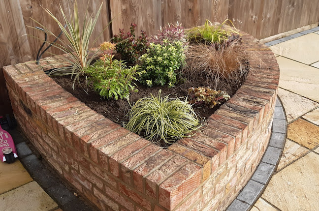 Reviews of THE NEW LEAF GARDENER in Maidstone - Landscaper