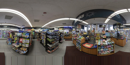 Gas Station «Lake Forest Shell», reviews and photos, 193 E Deerpath Rd, Lake Forest, IL 60045, USA