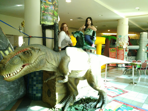 Shopping Mall «Laguna Hills Mall», reviews and photos, 24155 Laguna Hills Mall, Laguna Hills, CA 92653, USA