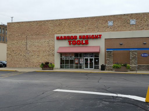 Hardware Store «Harbor Freight Tools», reviews and photos, 6808 W Greenfield Ave, West Allis, WI 53214, USA
