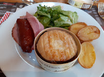 Raclette du Restaurant Le Hameau du Fromage à Cléron - n°16