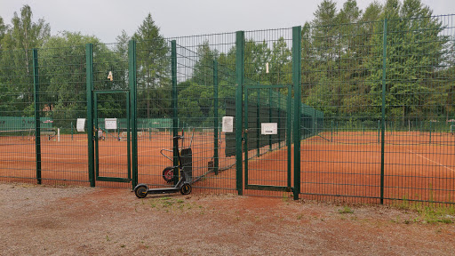 VRT Tennis, Metsälän tenniskentät