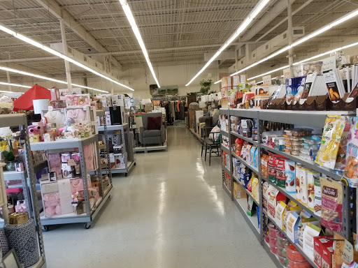 Home Goods Store «Tuesday Morning», reviews and photos, 1406 N Loop 336 W, Conroe, TX 77304, USA