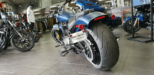 Harley-Davidson Dealer «Thunder Tower West Harley-Davidson», reviews and photos, 1384 Southlake Pkwy, Morrow, GA 30260, USA