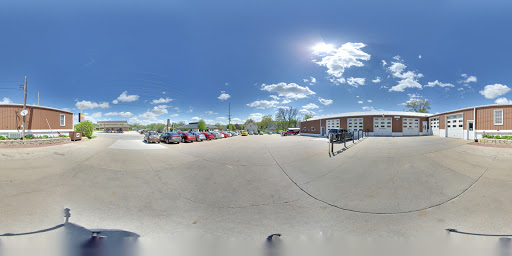 Used Car Dealer «Wayne Hall Chrysler Jeep Dodge», reviews and photos, 507 E Main St, Anamosa, IA 52205, USA