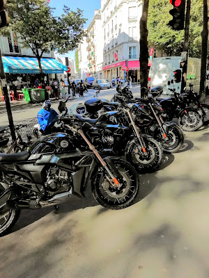 Zebra moto école à Paris