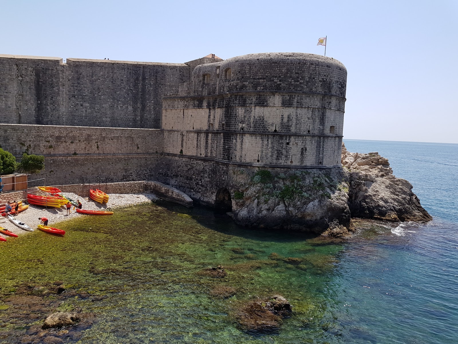 Fotografie cu Kolorina beach zonele de facilități