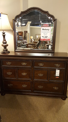 Furniture Store «Furniture Deals», reviews and photos, 10360 Metcalf Ave, Overland Park, KS 66212, USA