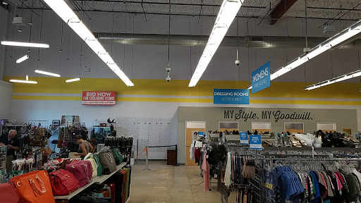Thrift Store «Goodwill Central Texas - Oak Hill Store», reviews and photos, 7100 US-290, Austin, TX 78736, USA