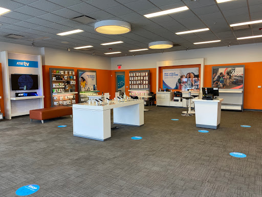 Cell Phone Store «AT&T Authorized Retailer», reviews and photos, 2237 Prairie Center Pkwy a, Brighton, CO 80601, USA