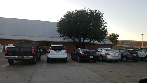 Liquor Store «Halls Wine & Spirits», reviews and photos, 4200 W Glade Rd, Colleyville, TX 76034, USA