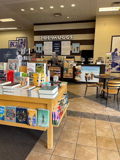 Book Store «Books-A-Million», reviews and photos, 2605 W Osceola Pkwy, Kissimmee, FL 34741, USA