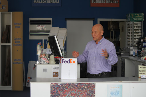 Mailbox Rental Service «FedEx Shipping Center - Mailbox Store», reviews and photos, 139 Cypresswood Dr, Spring, TX 77388, USA