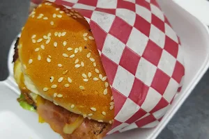 La avenida del sabor (alitas, costillas y hamburguesas) image