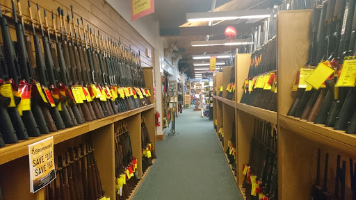 Outdoor Sports Store «Kittery Trading Post», reviews and photos, 301 US-1, Kittery, ME 03904, USA