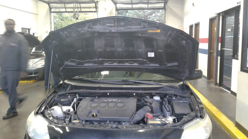 Oil Change Service «The Duke of Oil», reviews and photos, 25 E 63rd St, Westmont, IL 60559, USA