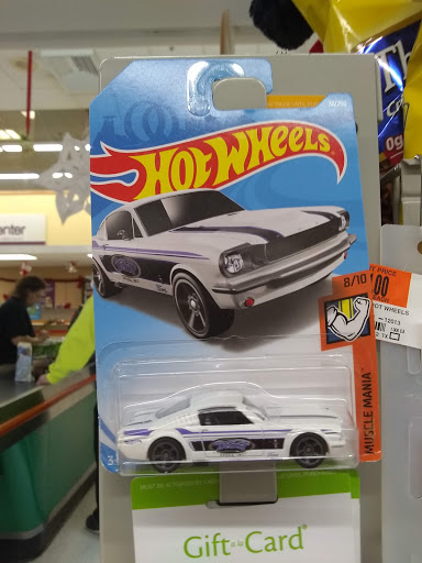 Supermarket «Super Stop & Shop», reviews and photos, 855 Bridgeport Ave, Milford, CT 06460, USA