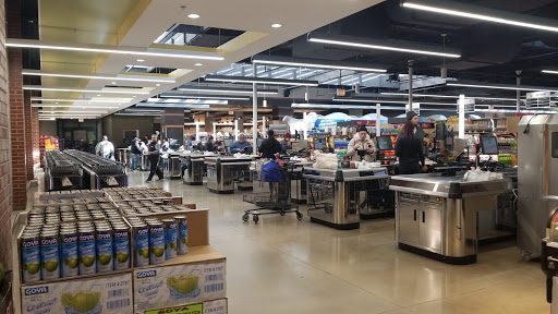 Supermarket «Cermak Fresh Produce», reviews and photos, 4000 W Diversey Ave, Chicago, IL 60639, USA