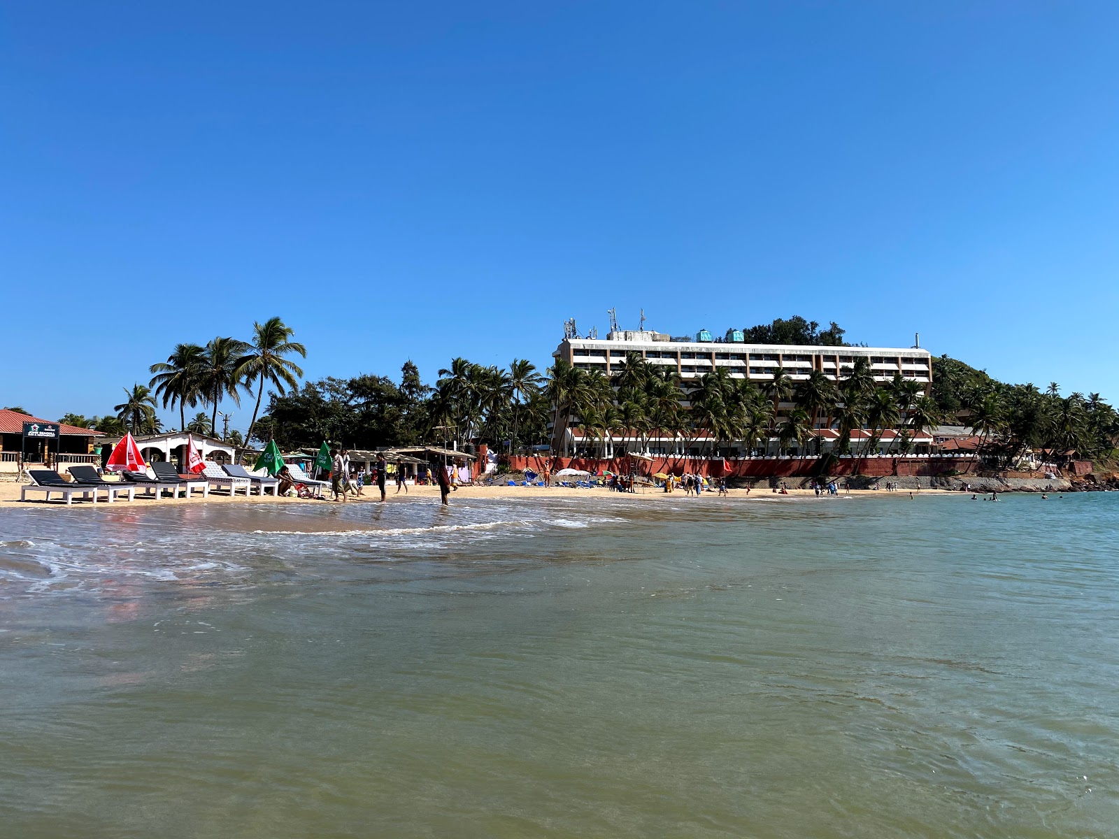 Bogmalo Beach'in fotoğrafı ve yerleşim