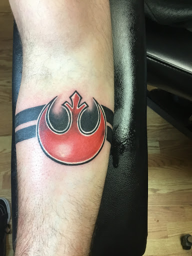 Tattoo Shop «Ink Obsession», reviews and photos, 7 Wrightstown Cookstown Rd # 3, Cookstown, NJ 08511, USA