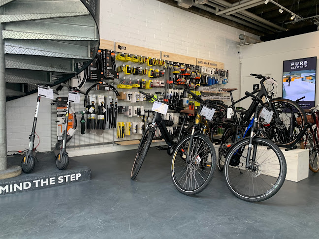 Reviews of Pure Electric London Holborn - Electric Bike & Electric Scooter Shop in London - Bicycle store