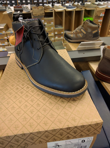 Department Store «Saks OFF 5TH», reviews and photos, 2500 Fashion Center Blvd, Christiana, DE 19702, USA