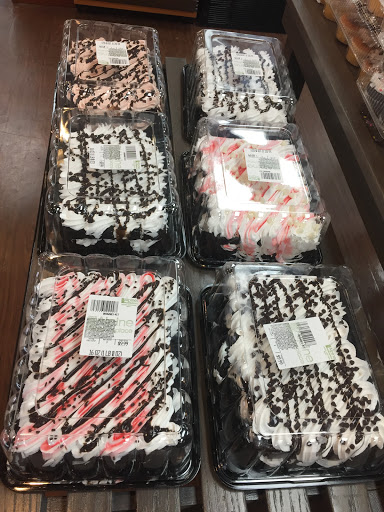 Grocery Store «Alpine Market Place», reviews and photos, 604 W Broad St, Linden, MI 48451, USA