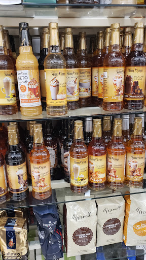 Department Store «T.J. Maxx & HomeGoods», reviews and photos, 717 Boardman Poland Rd, Youngstown, OH 44512, USA