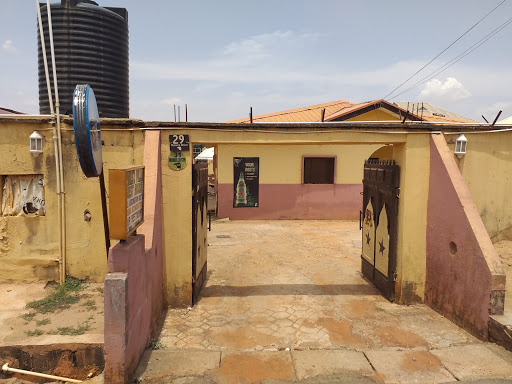 Parlyz Villa Guest House, 31 Morocco Street, Barnawa, Kaduna, Nigeria, Seafood Restaurant, state Kaduna