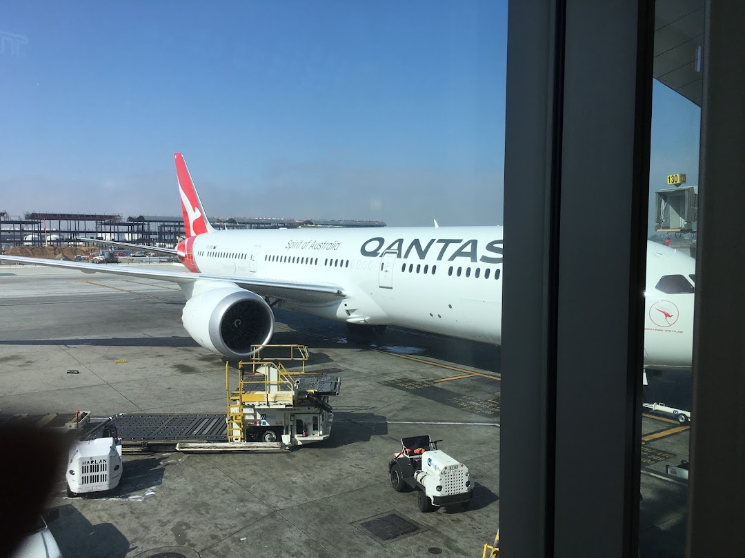 Qantas Airways LTD