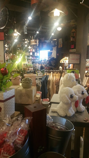 American Restaurant «Cracker Barrel Old Country Store», reviews and photos, 475 Rivers Edge Dr, Milford, OH 45150, USA