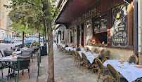 Atmosphère du Restaurant Le café du centre à Bastia - n°2