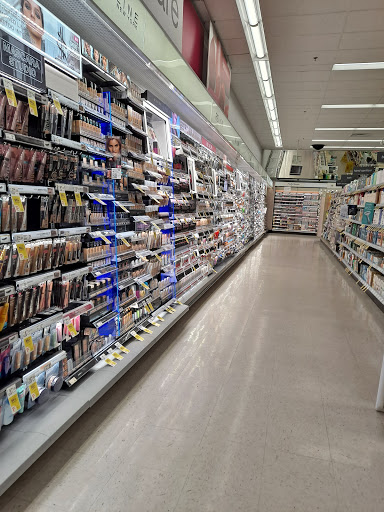 Drug Store «Walgreens», reviews and photos, 1300 E Hallandale Beach Blvd, Hallandale Beach, FL 33009, USA